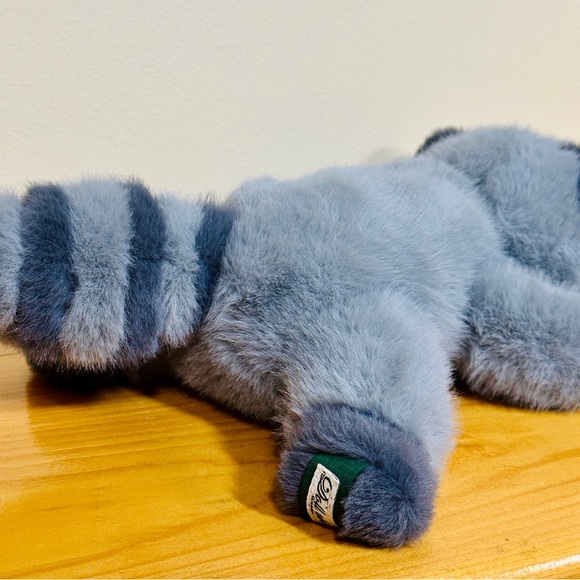 Plush Raccoon - Picture 6 of 7